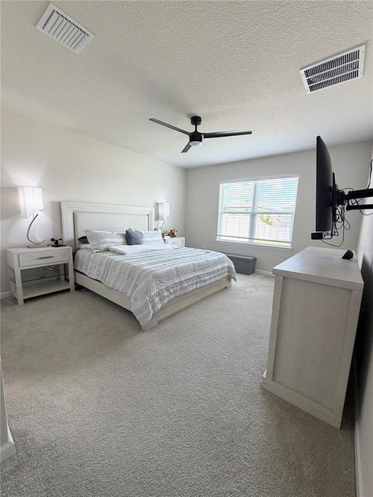 For Sale: $360,000 (3 beds, 2 baths, 1554 Square Feet)