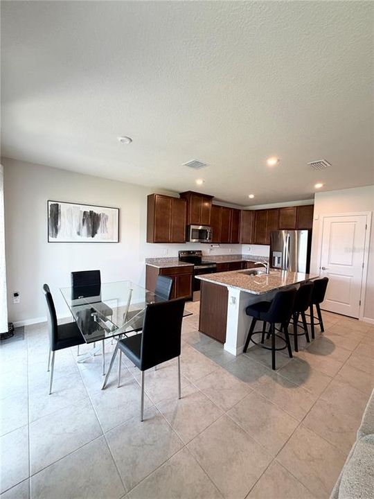 For Sale: $360,000 (3 beds, 2 baths, 1554 Square Feet)