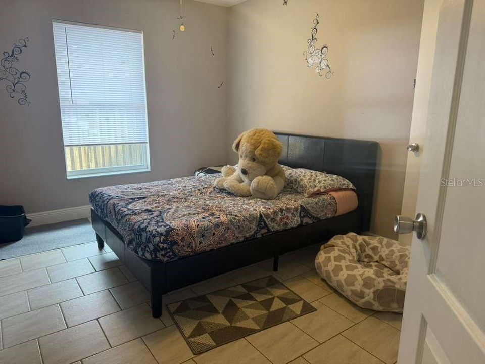 На продажу: $299,999 (3 спален, 2 ванн, 1761 Квадратных фут)