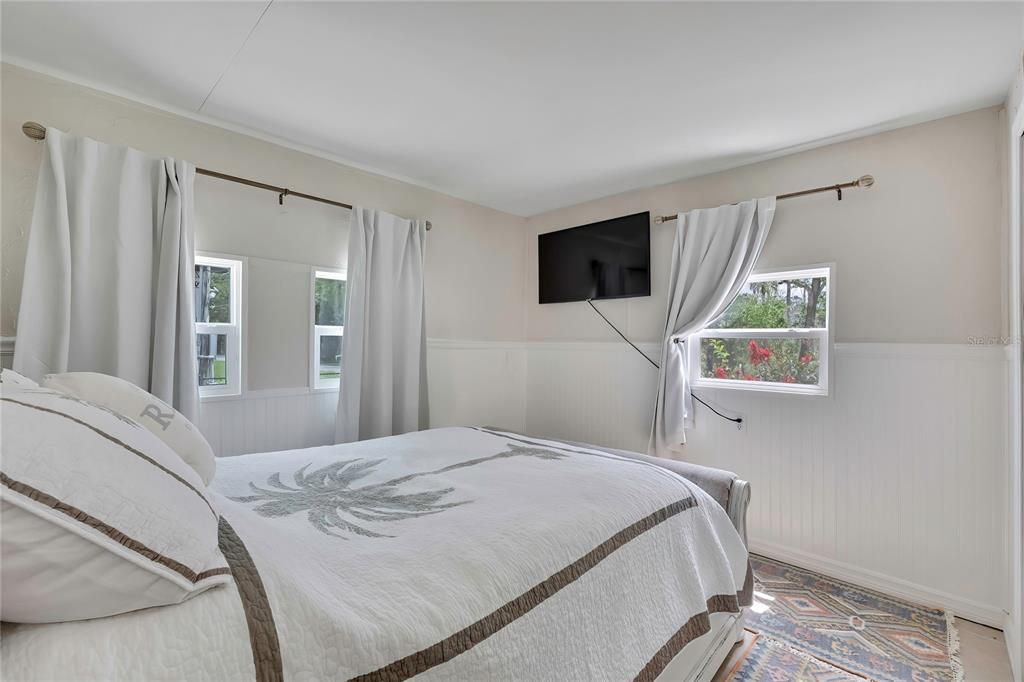 На продажу: $425,000 (2 спален, 1 ванн, 672 Квадратных фут)