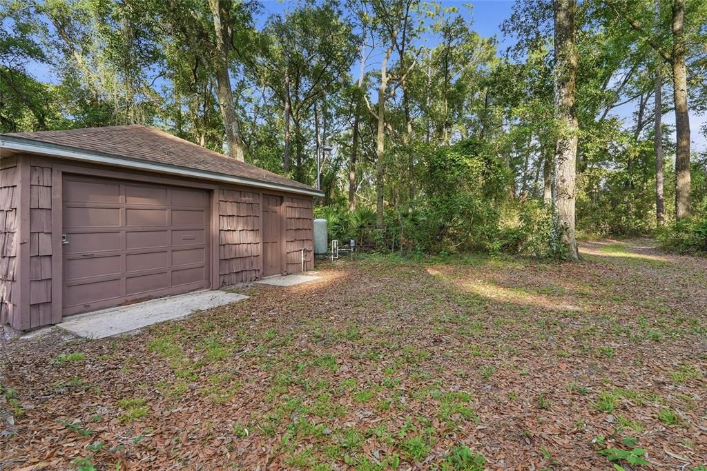 For Sale: $499,000 (3 beds, 3 baths, 2408 Square Feet)