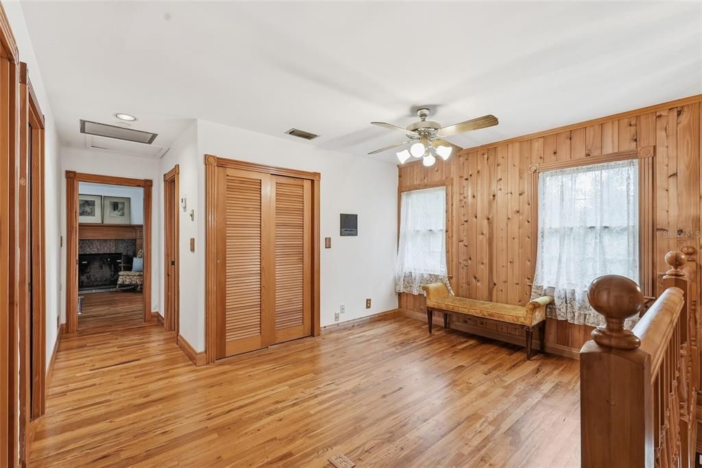 For Sale: $499,000 (3 beds, 3 baths, 2408 Square Feet)