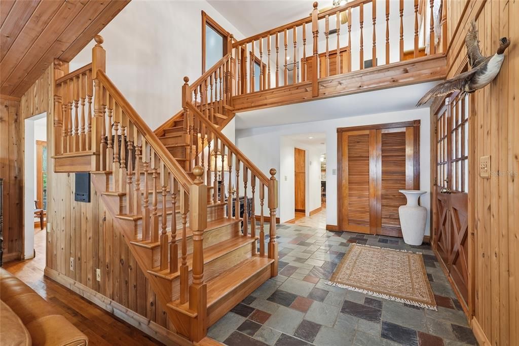 For Sale: $499,000 (3 beds, 3 baths, 2408 Square Feet)