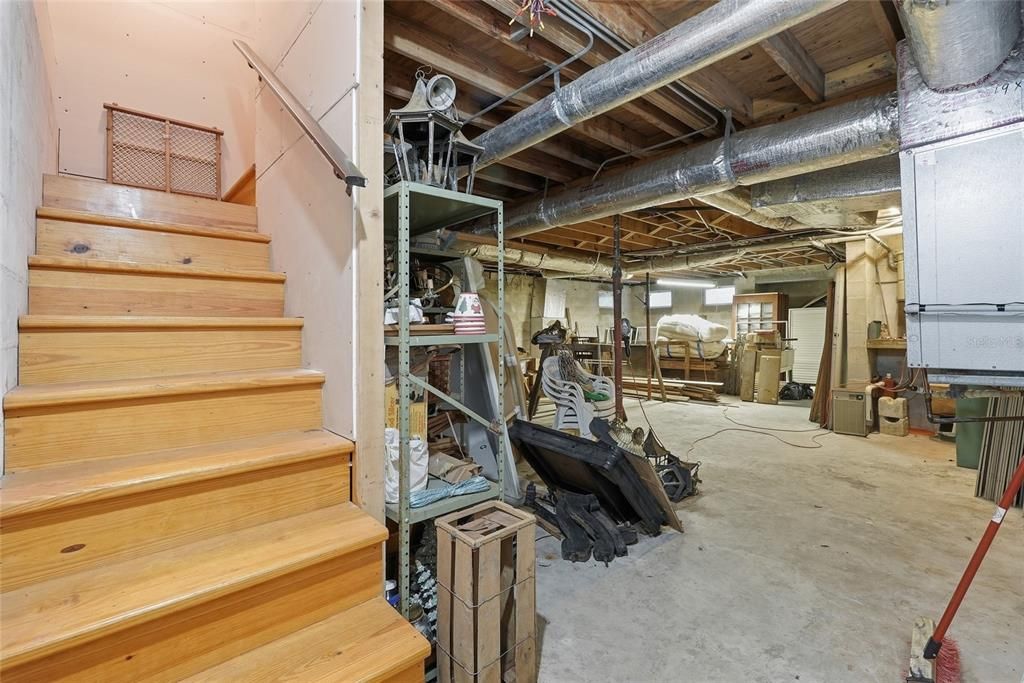 For Sale: $499,000 (3 beds, 3 baths, 2408 Square Feet)