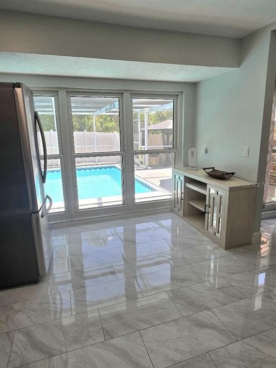 En Venta: $609,000 (4 camas, 3 baños, 2434 Pies cuadrados)
