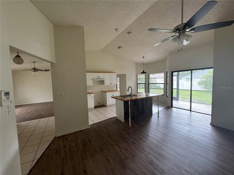 For Rent: $1,750 (3 beds, 2 baths, 1623 Square Feet)