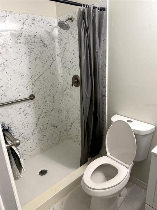 В аренду: $3,900 (4 спален, 2 ванн, 1692 Квадратных фут)
