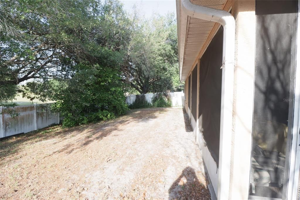 For Sale: $349,990 (4 beds, 3 baths, 2046 Square Feet)