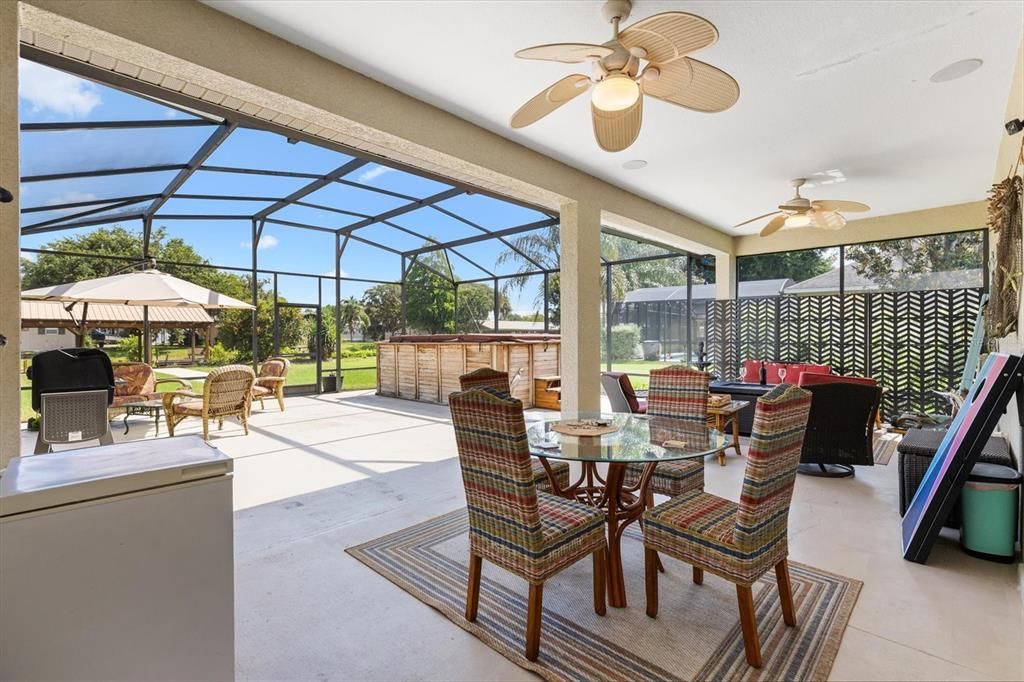 For Sale: $625,000 (3 beds, 2 baths, 1994 Square Feet)