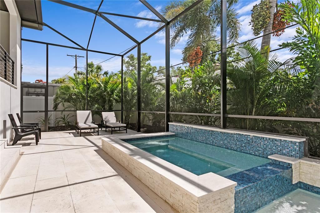 En Venta: $4,099,000 (5 camas, 5 baños, 5684 Pies cuadrados)