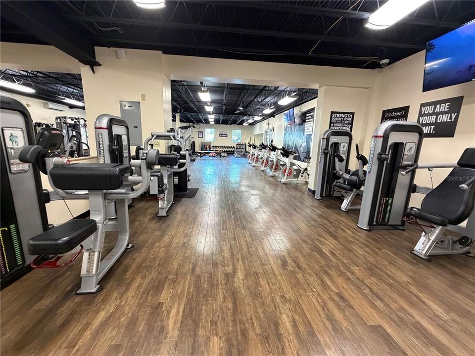 For Sale: $145,000 (2 beds, 2 baths, 1400 Square Feet)