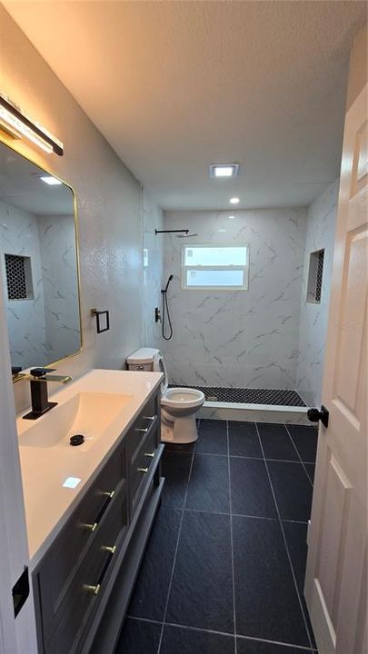 На продажу: $299,900 (3 спален, 2 ванн, 1748 Квадратных фут)