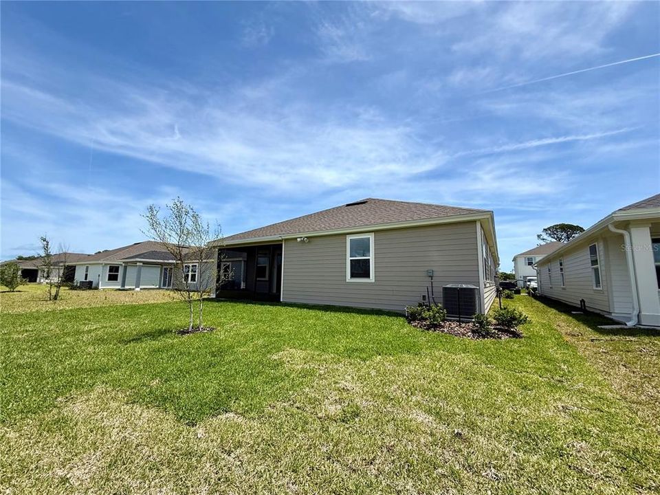 For Rent: $2,800 (4 beds, 2 baths, 2003 Square Feet)