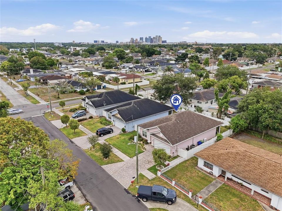 En Venta: $585,000 (3 camas, 2 baños, 1601 Pies cuadrados)