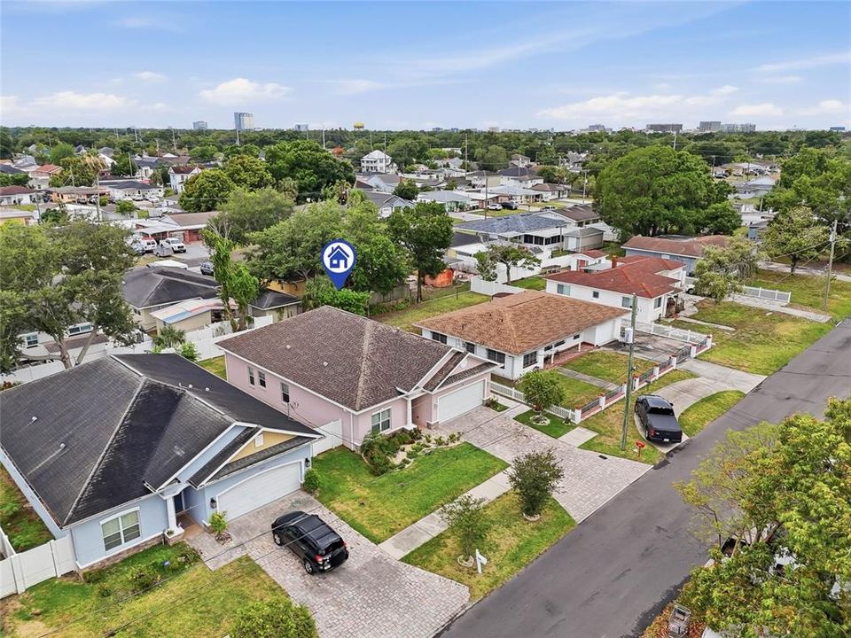 En Venta: $585,000 (3 camas, 2 baños, 1601 Pies cuadrados)