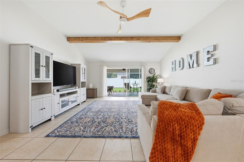 For Sale: $450,000 (3 beds, 2 baths, 1656 Square Feet)