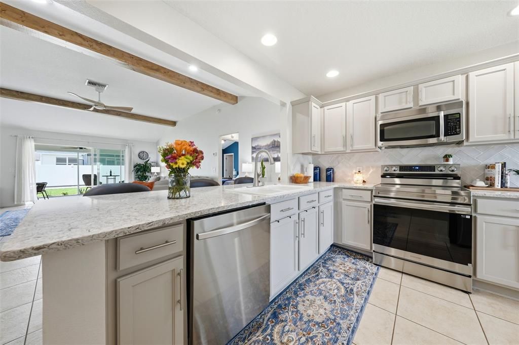 For Sale: $450,000 (3 beds, 2 baths, 1656 Square Feet)