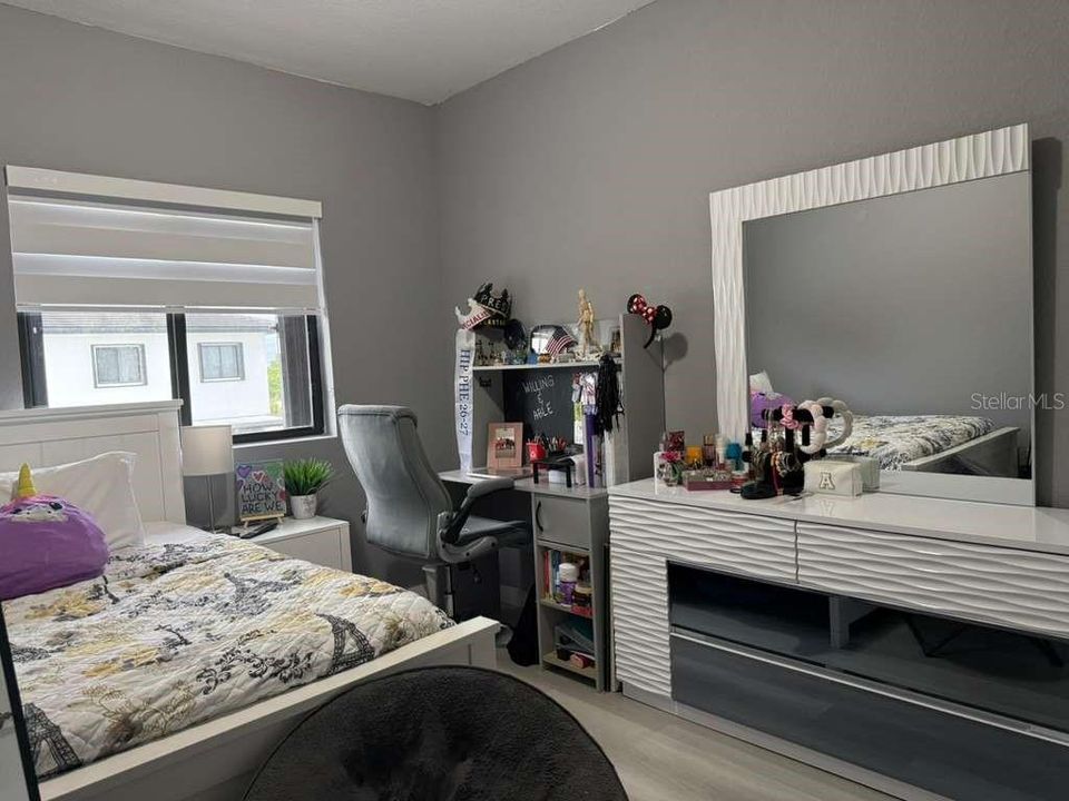 For Sale: $425,000 (4 beds, 3 baths, 1680 Square Feet)