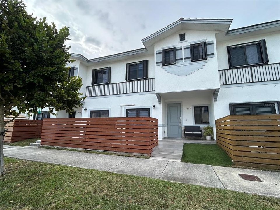 For Sale: $425,000 (4 beds, 3 baths, 1680 Square Feet)
