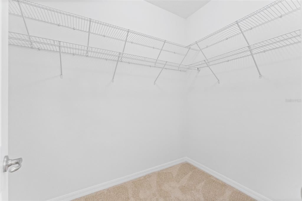 For Sale: $449,900 (3 beds, 2 baths, 2174 Square Feet)