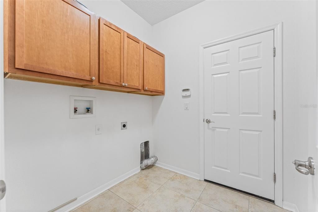 For Sale: $449,900 (3 beds, 2 baths, 2174 Square Feet)