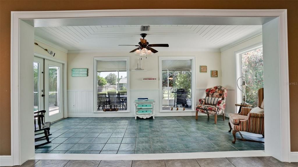For Sale: $659,900 (3 beds, 2 baths, 1946 Square Feet)