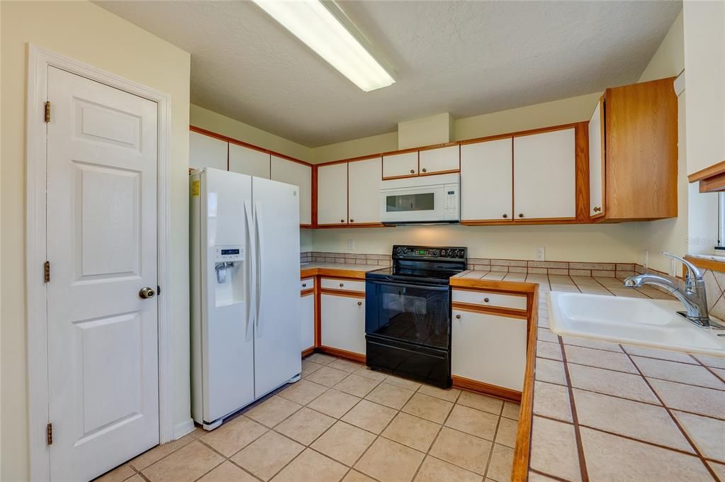 For Sale: $465,000 (4 beds, 2 baths, 1758 Square Feet)
