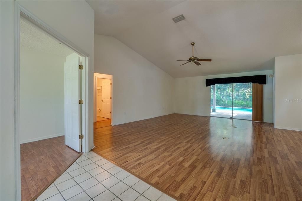 For Sale: $465,000 (4 beds, 2 baths, 1758 Square Feet)