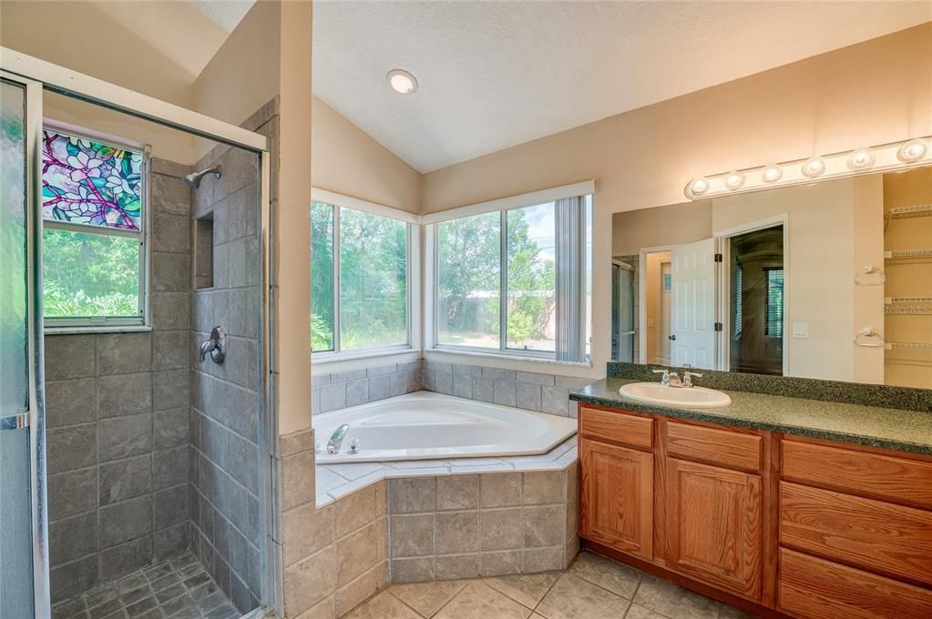 For Sale: $465,000 (4 beds, 2 baths, 1758 Square Feet)