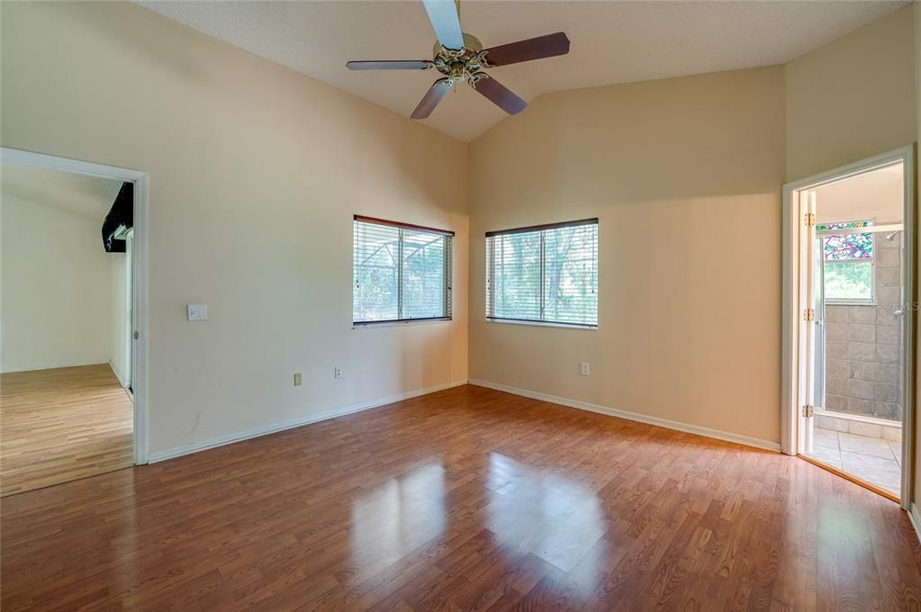 For Sale: $465,000 (4 beds, 2 baths, 1758 Square Feet)