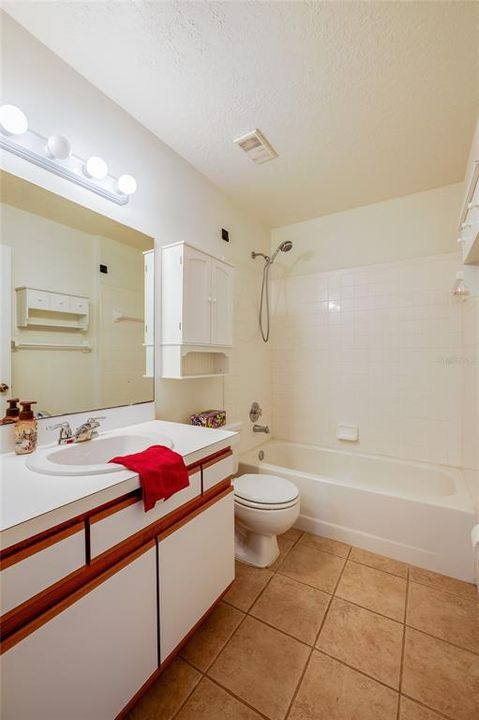 For Sale: $465,000 (4 beds, 2 baths, 1758 Square Feet)