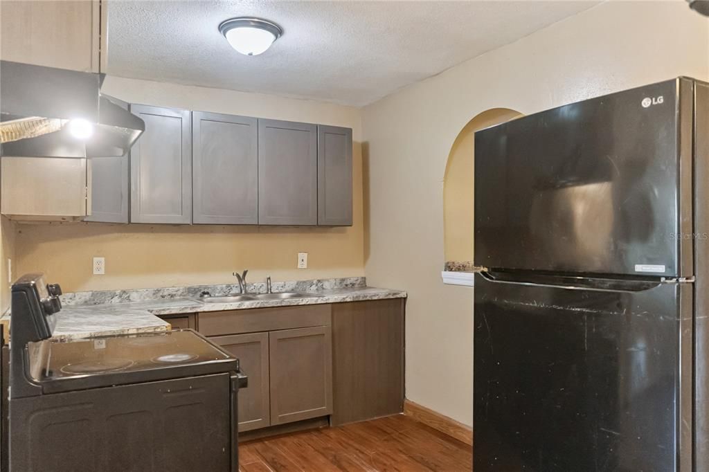 For Sale: $250,000 (3 beds, 2 baths, 1672 Square Feet)