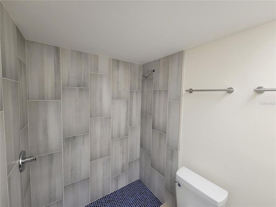 For Sale: $149,900 (2 beds, 2 baths, 1035 Square Feet)