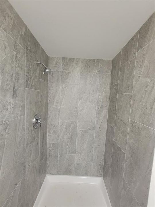 For Sale: $149,900 (2 beds, 2 baths, 1035 Square Feet)