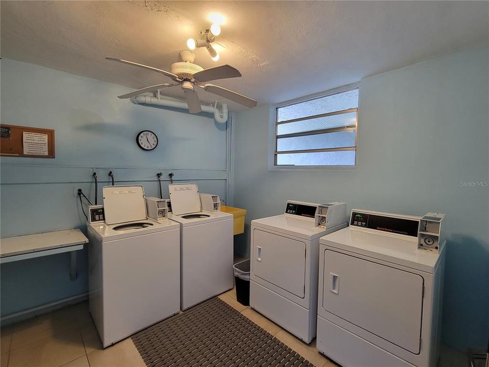 For Sale: $149,900 (2 beds, 2 baths, 1035 Square Feet)