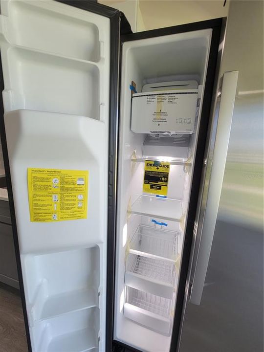 For Sale: $149,900 (2 beds, 2 baths, 1035 Square Feet)
