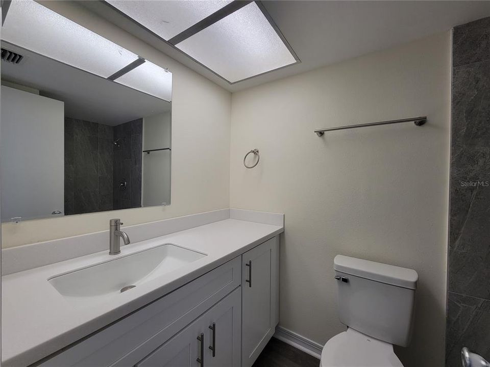For Sale: $149,900 (2 beds, 2 baths, 1035 Square Feet)