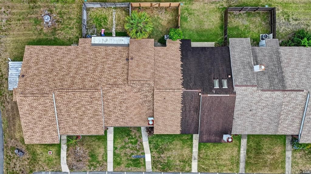 For Sale: $190,000 (2 beds, 1 baths, 921 Square Feet)