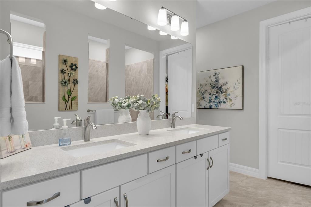 For Sale: $600,000 (3 beds, 2 baths, 1737 Square Feet)