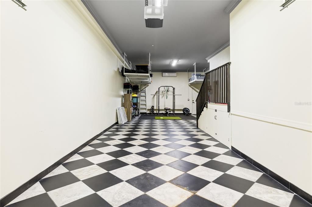 For Sale: $499,999 (3 beds, 2 baths, 2044 Square Feet)