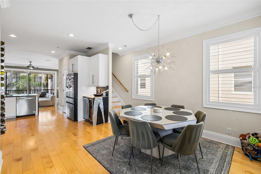 For Sale: $499,999 (3 beds, 2 baths, 2044 Square Feet)