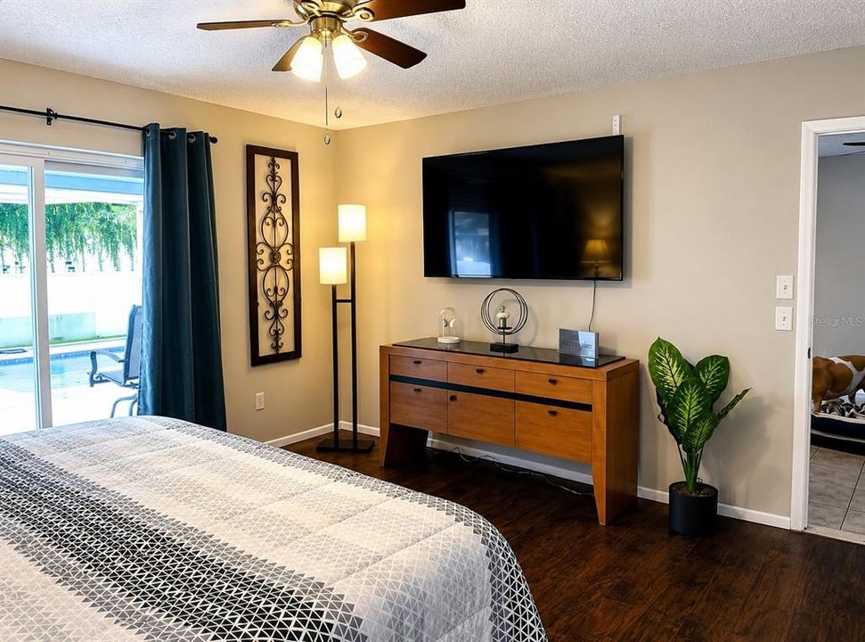 Activo con contrato: $259,999 (2 camas, 2 baños, 1159 Pies cuadrados)