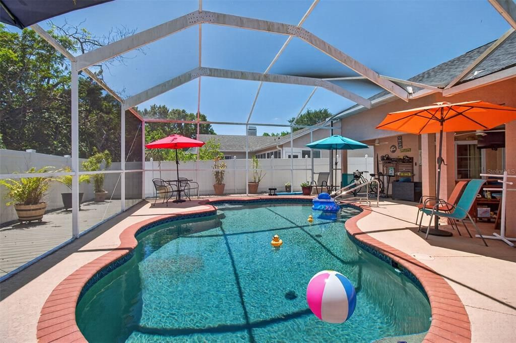 Active With Contract: $549,000 (3 beds, 2 baths, 1598 Square Feet)