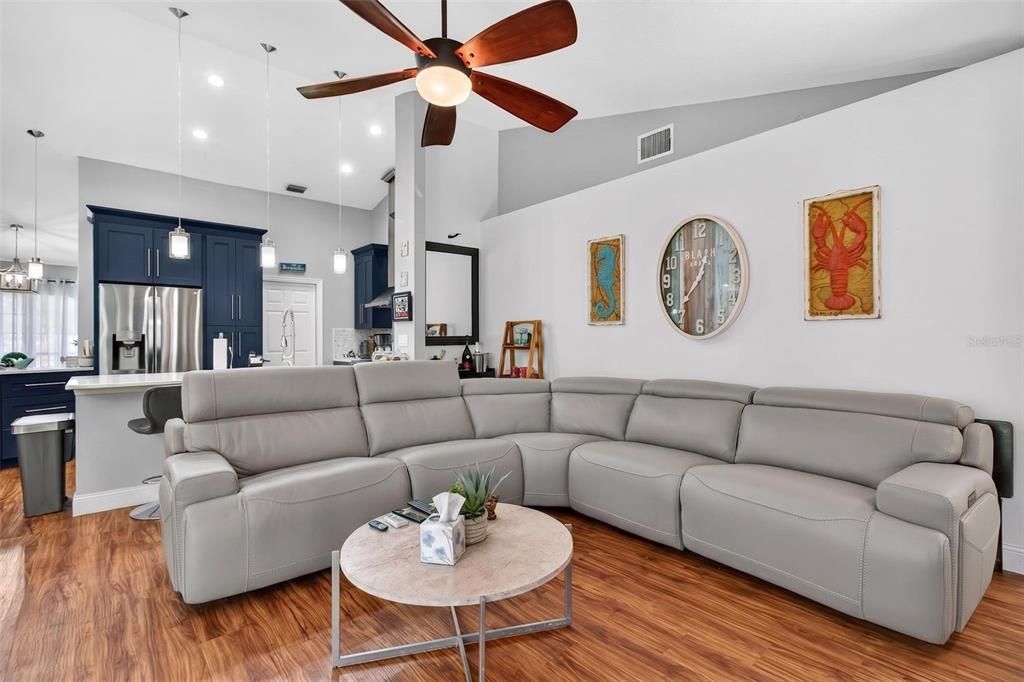 Active With Contract: $549,000 (3 beds, 2 baths, 1598 Square Feet)