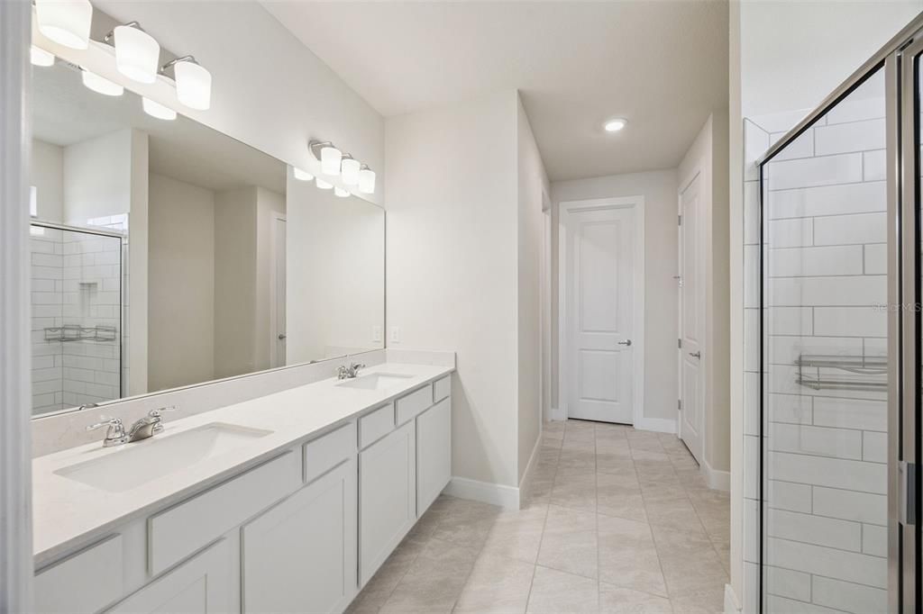 For Sale: $435,000 (4 beds, 3 baths, 2258 Square Feet)