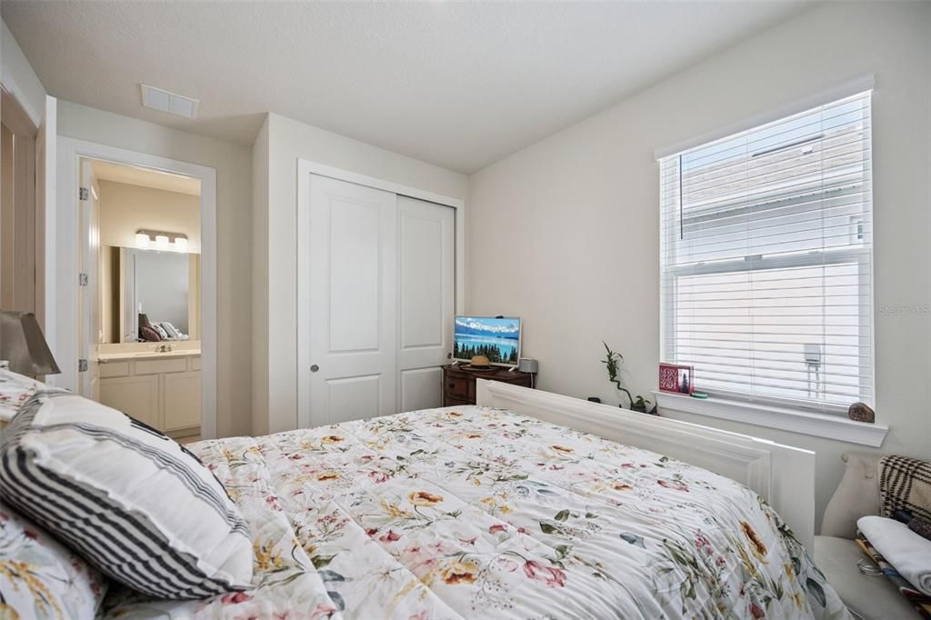 For Sale: $435,000 (4 beds, 3 baths, 2258 Square Feet)