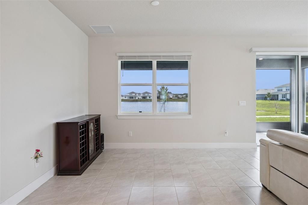 For Sale: $435,000 (4 beds, 3 baths, 2258 Square Feet)