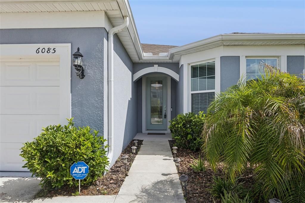For Sale: $435,000 (4 beds, 3 baths, 2258 Square Feet)