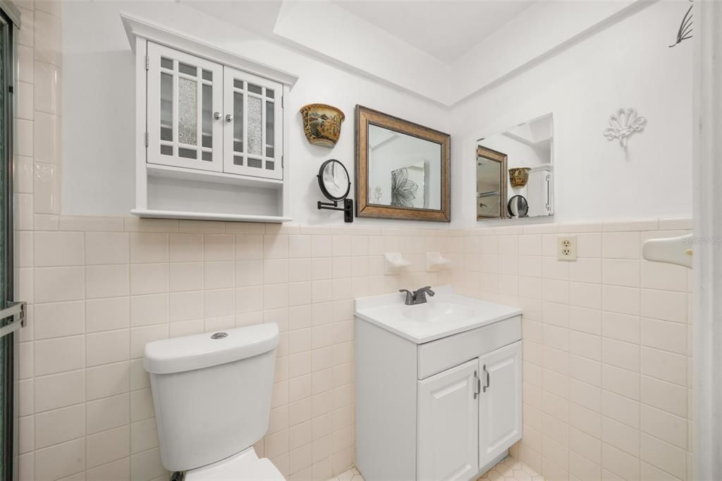 На продажу: $209,900 (2 спален, 2 ванн, 1262 Квадратных фут)