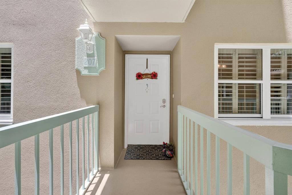 For Sale: $299,000 (2 beds, 2 baths, 1400 Square Feet)